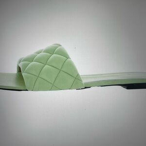 $990 Bottega Veneta Elegant Green Quilted Slide Leather Flat Sandals sz 7
